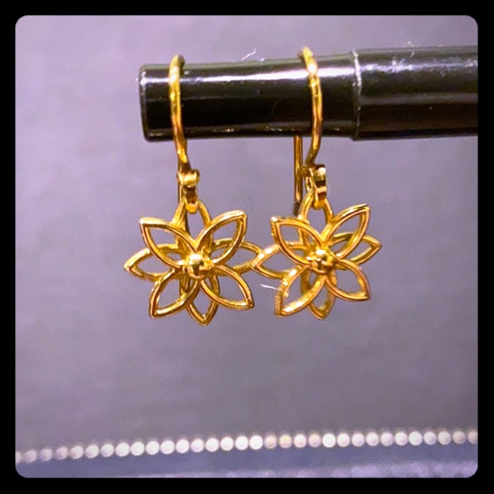 Gold flower earrings